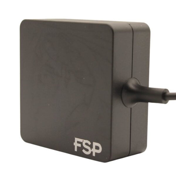 FSP NB C Type C 65W Universal Adapter - Image 3