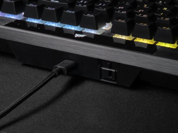 Corsair K70 RGB PRO Mechanical Gaming Keyboard - CHERRY MX SPEED Silver Keyswitches - Black - Image 4